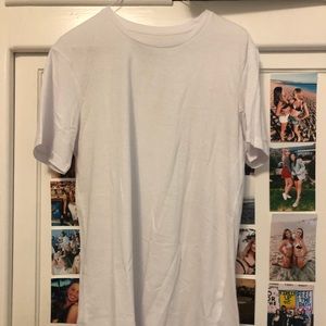 plain white tee